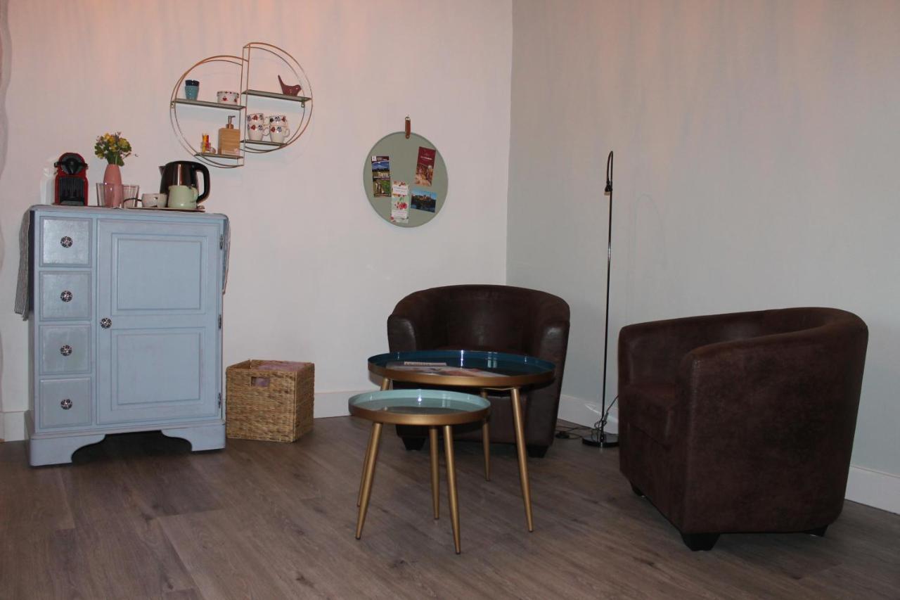 Au Mas De Janita Hotell Cahuzac-sur-Vère Exteriör bild