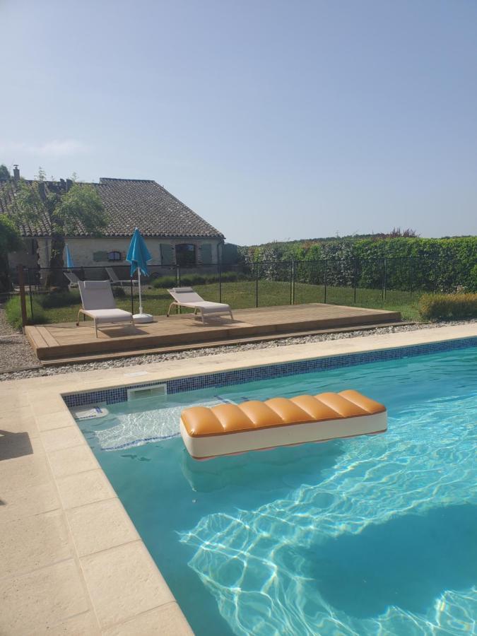 Au Mas De Janita Hotell Cahuzac-sur-Vère Exteriör bild